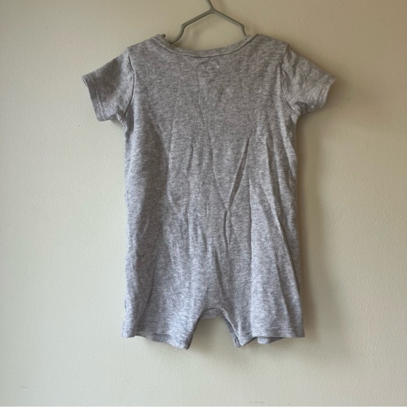 🌼 5/$25 Baby Love Canada Romper 18M Gray Short Sleeve Cotton One Piece Canadian - Picture 6 of 6